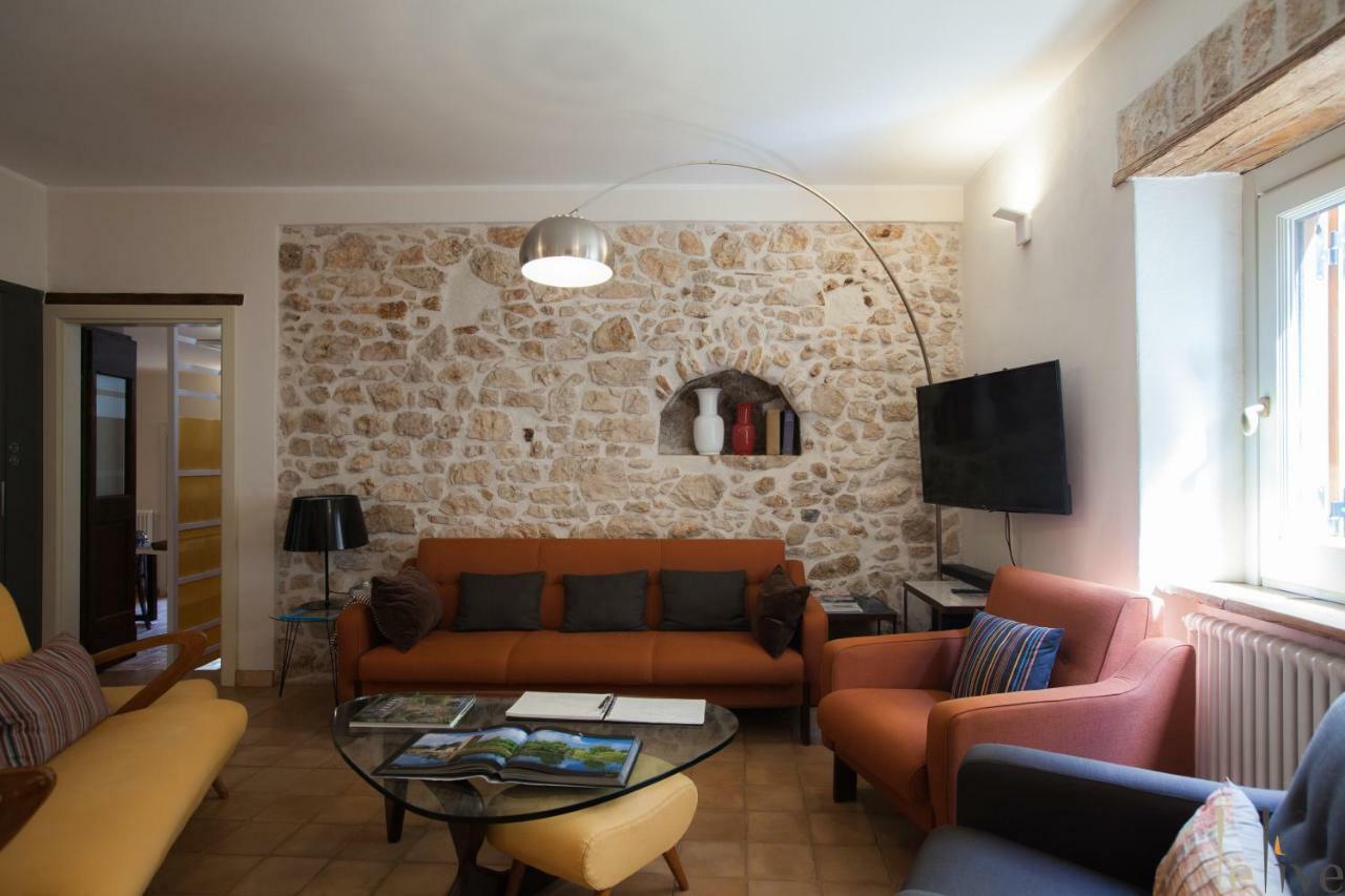 Lelive Bed And Breakfast Sermoneta Bagian luar foto